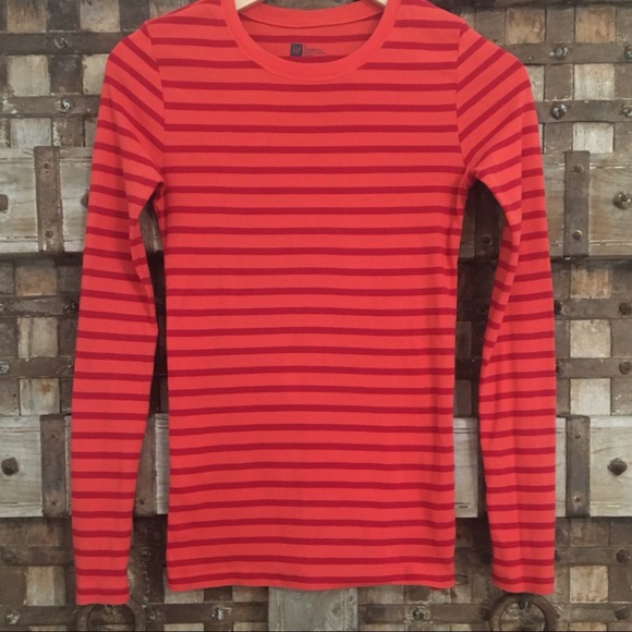 🌳🕊CUTE top - Picture 1 of 3